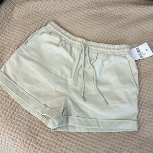 F21 NEW Khaki Shorts - Size Small